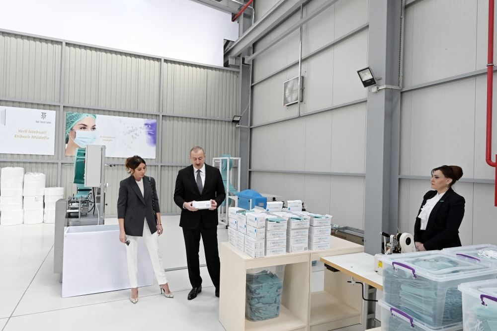 President Ilham Aliyev, First Lady Mehriban Aliyeva attend opening of medical masks manufacturing enterprise in Sumgayit Chemical Industrial Park (PHOTO/VIDEO)