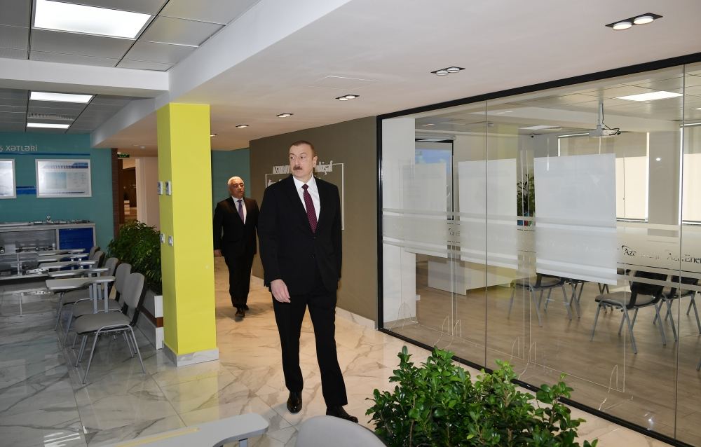 President Ilham Aliyev inaugurated newly-reconstructed main administrative, scientific, educational and laboratory complex of AzerEnergy OJSC (PHOTO)