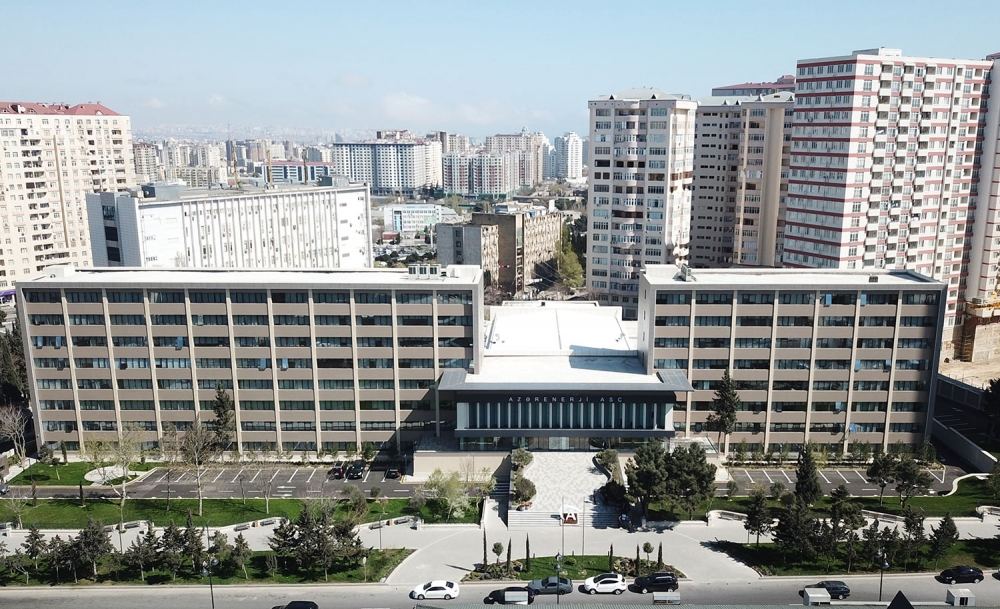 President Ilham Aliyev inaugurated newly-reconstructed main administrative, scientific, educational and laboratory complex of AzerEnergy OJSC (PHOTO)
