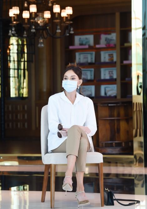 Azerbaijani president, first lady attend opening of face mask factory in Sumgayit (PHOTO/VIDEO)