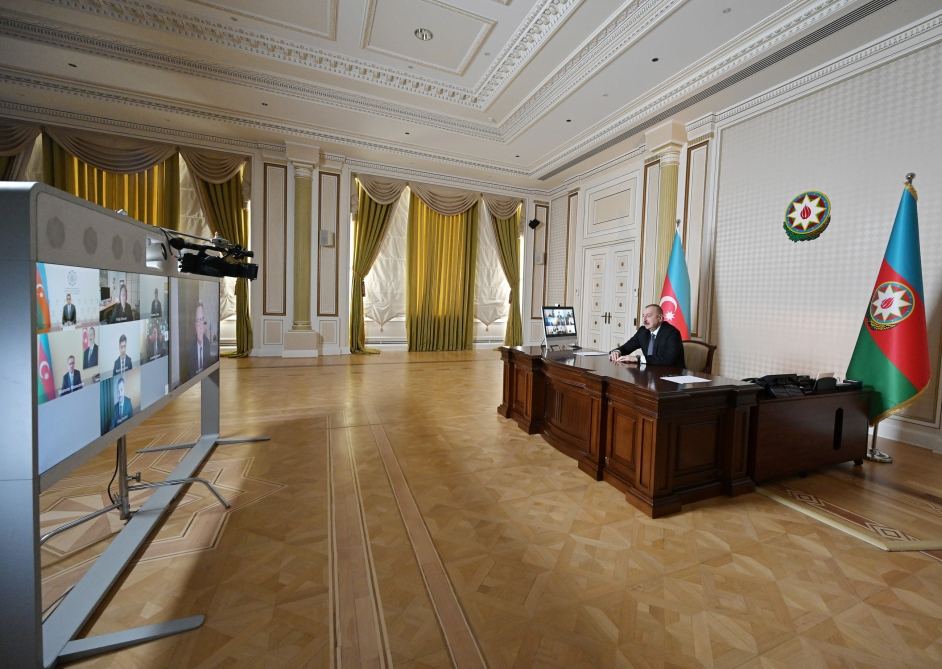 Videoconference held between Azerbaijani president, CISCO company management (PHOTO)
