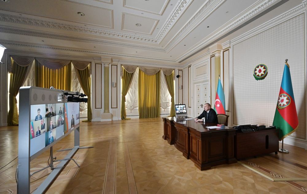 Videoconference held between Azerbaijani president, CISCO company management (PHOTO)