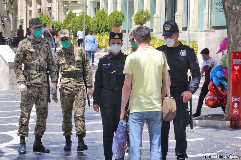 Azerbaijani Parliament adopts amendment on fines for not wearing masks