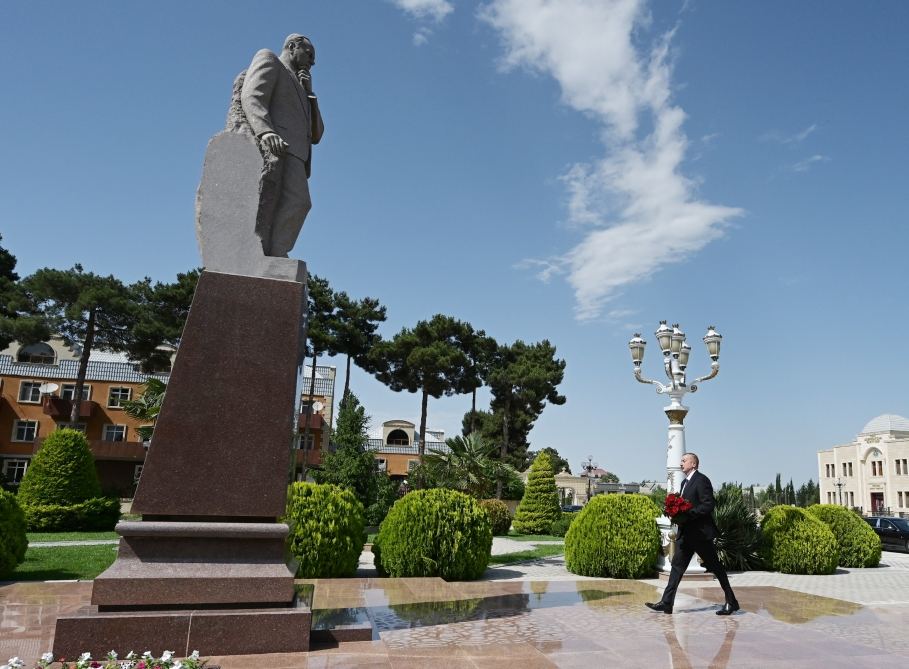 Azerbaijani president arrives in Aghjabadi district for visit (PHOTO/VIDEO)