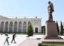 Azerbaijani president, first lady arrive in Ganja city for visit (PHOTO)