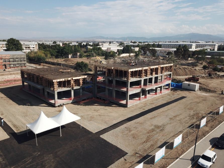 Azerbaijani president, first lady view construction of residential complex in Ganja (PHOTO)