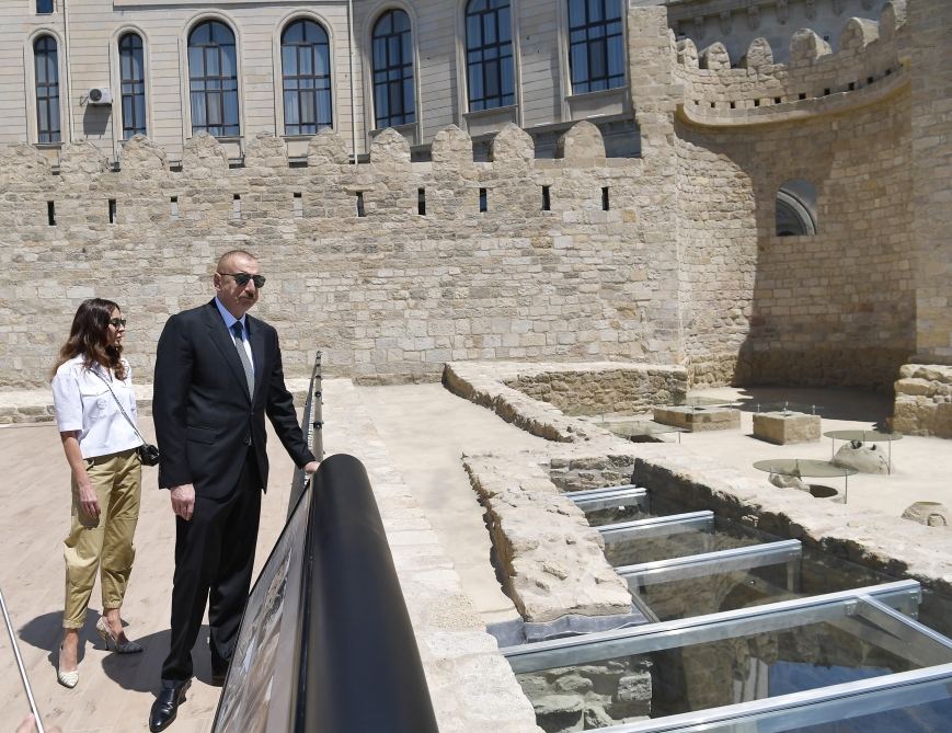 Azerbaijani president, first lady view restoration and conservation work carried out in part of Icherisheher (PHOTO/VIDEO)
