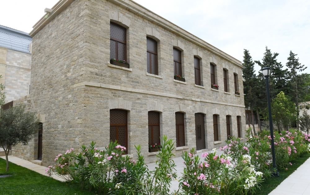 Azerbaijani president, first lady view restoration and conservation work carried out in part of Icherisheher (PHOTO/VIDEO)