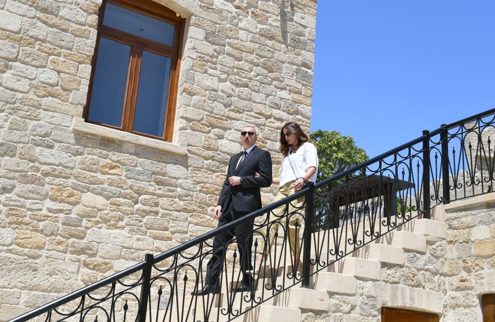 Azerbaijani president, first lady view restoration and conservation work carried out in part of Icherisheher (PHOTO/VIDEO)