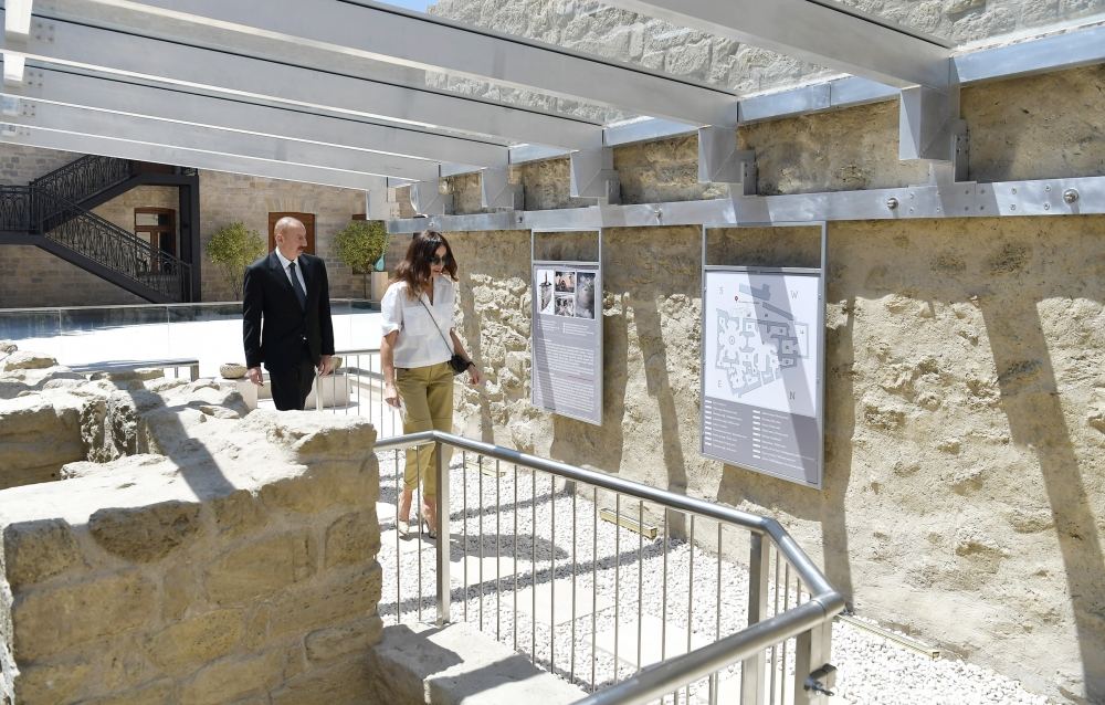 Azerbaijani president, first lady view restoration and conservation work carried out in part of Icherisheher (PHOTO/VIDEO)