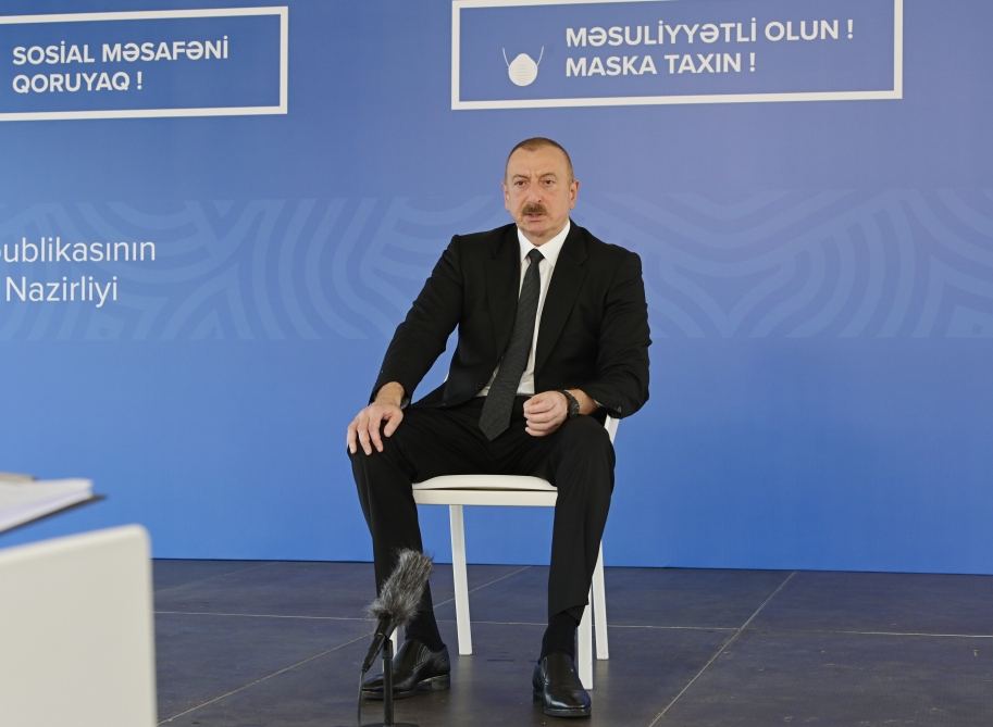 Azerbaijani president, first lady attend inauguration of modular hospital in Baku (PHOTO/VIDEO)