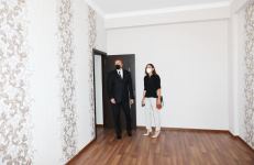 Azerbaijani president, first lady attend ceremony to give out apartments, cars to martyr families, war disabled in Baku (PHOTO/VIDEO)