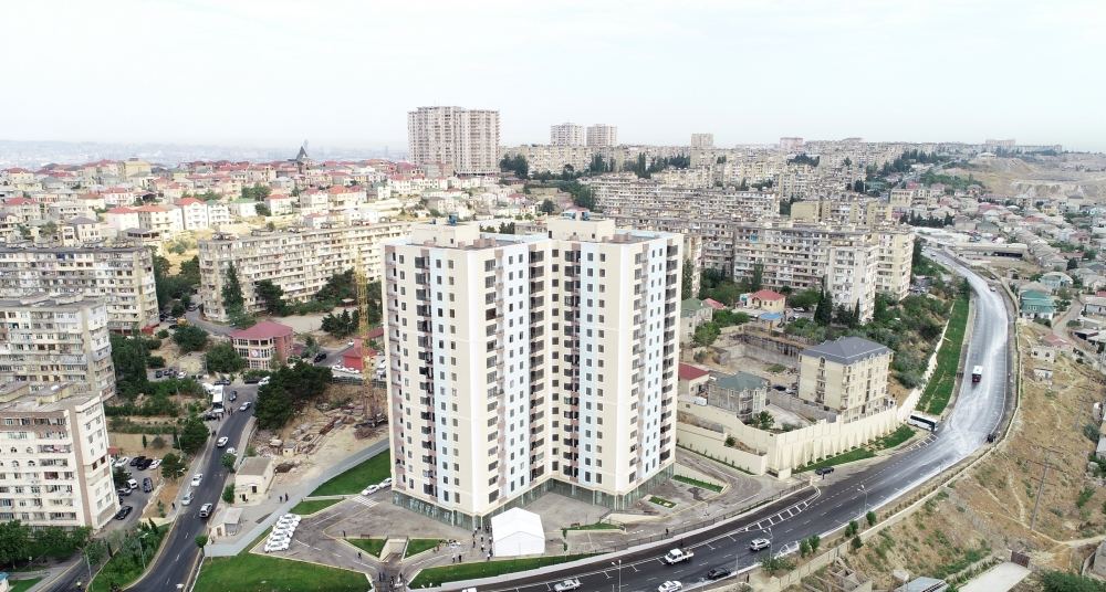 Azerbaijani president, first lady attend ceremony to give out apartments, cars to martyr families, war disabled in Baku (PHOTO/VIDEO)