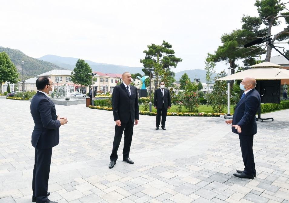 President Ilham Aliyev inaugurates Balakan regional “ASAN” center (PHOTO)