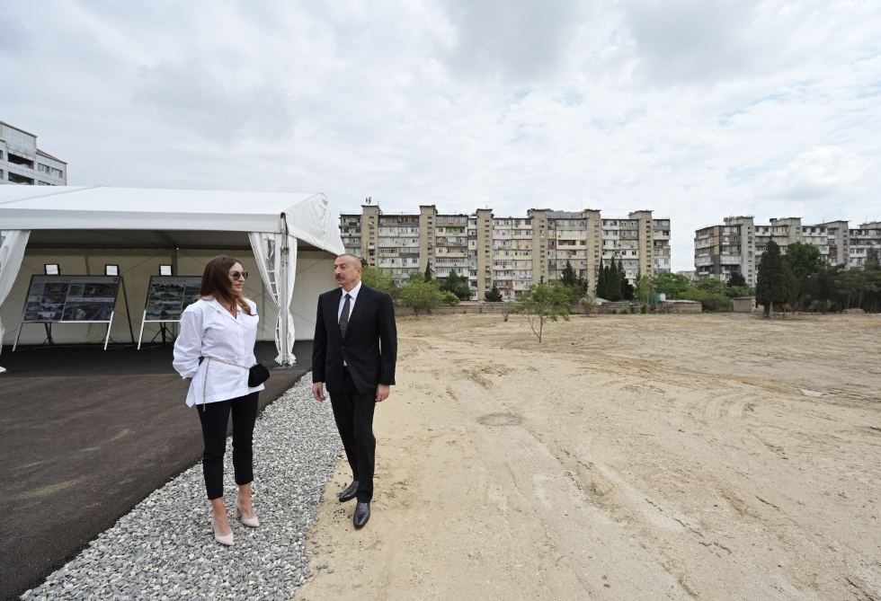 Azerbaijani president, first VP view works to be done in new forest type park in Yasamal district (PHOTO)