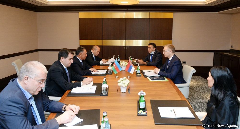 Azerbaijani high-rank officials hold meeting with Serbian Deputy PM (PHOTO)