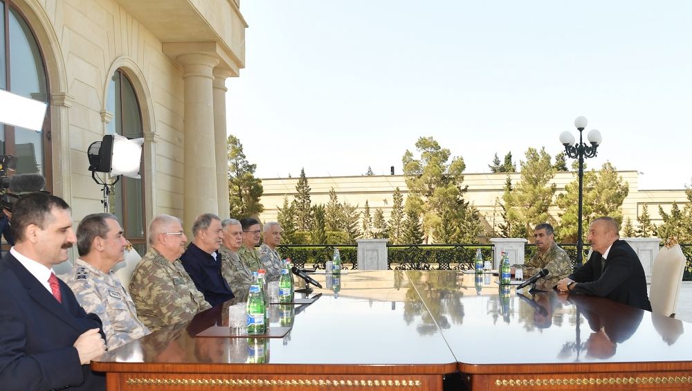 President Ilham Aliyev receives delegation led by Turkish Minister of National Defense (PHOTO/VIDEO)