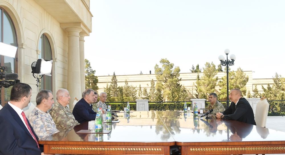 President Ilham Aliyev receives delegation led by Turkish Minister of National Defense (PHOTO/VIDEO)
