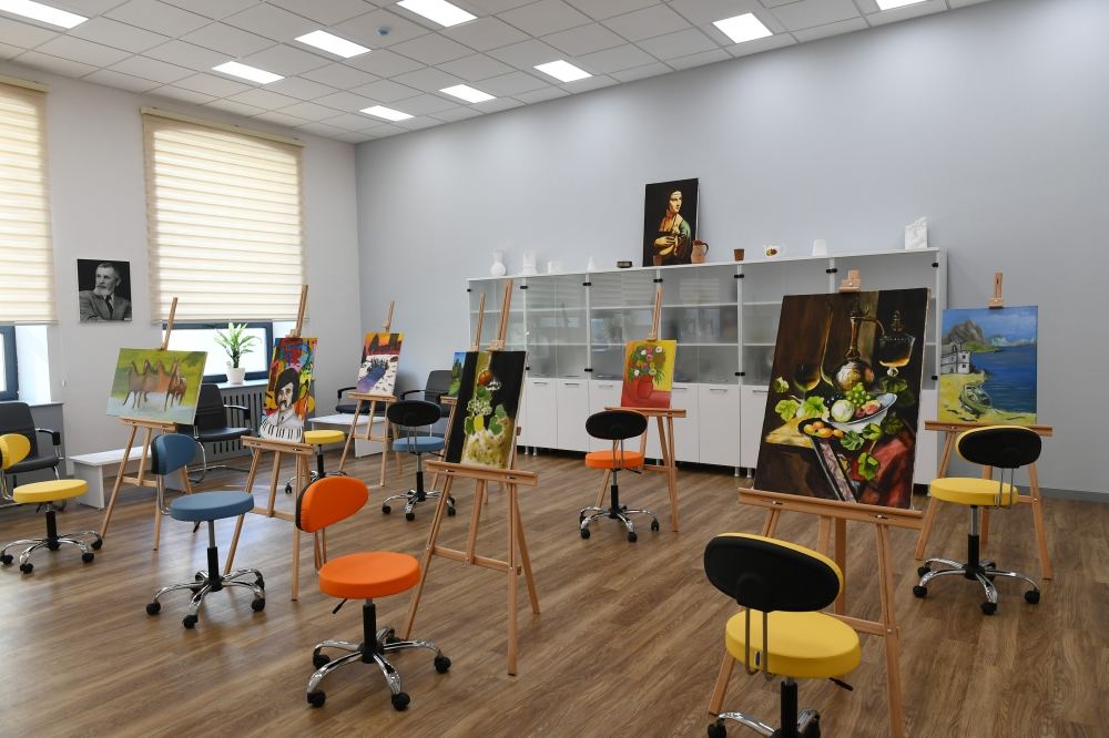 Azerbaijani president, first lady attend opening of newly renovated Children’s Art School in Baku (PHOTO)