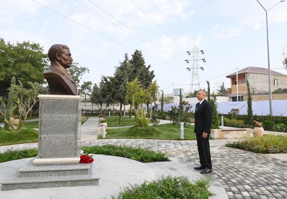 President Ilham Aliyev views conditions created in park named after Murtuza Mukhtarov in Amirjan (PHOTO)