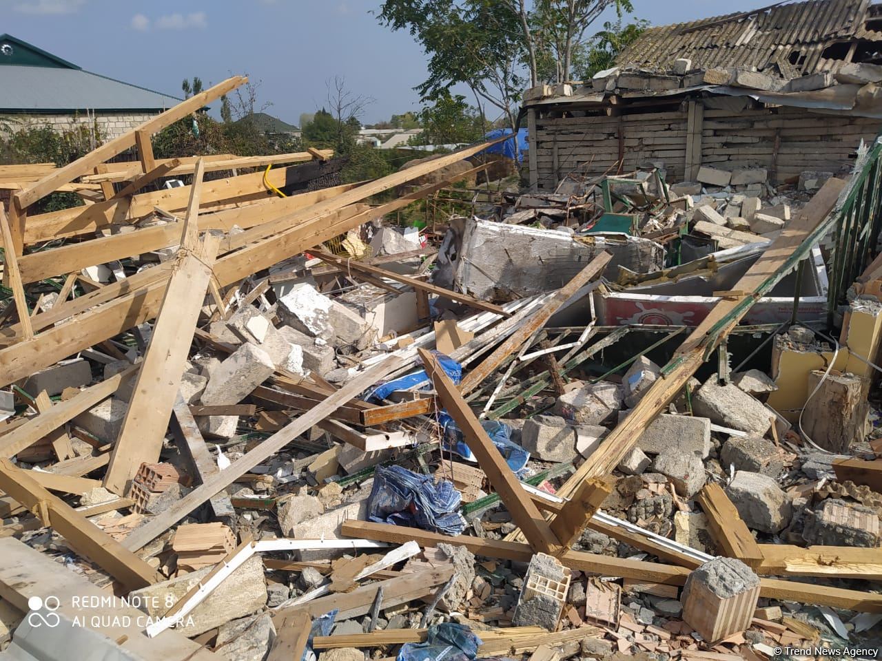 Armenian armed forces destroy shopping center in Azerbaijan’s Tartar district (PHOTO/VIDEO)