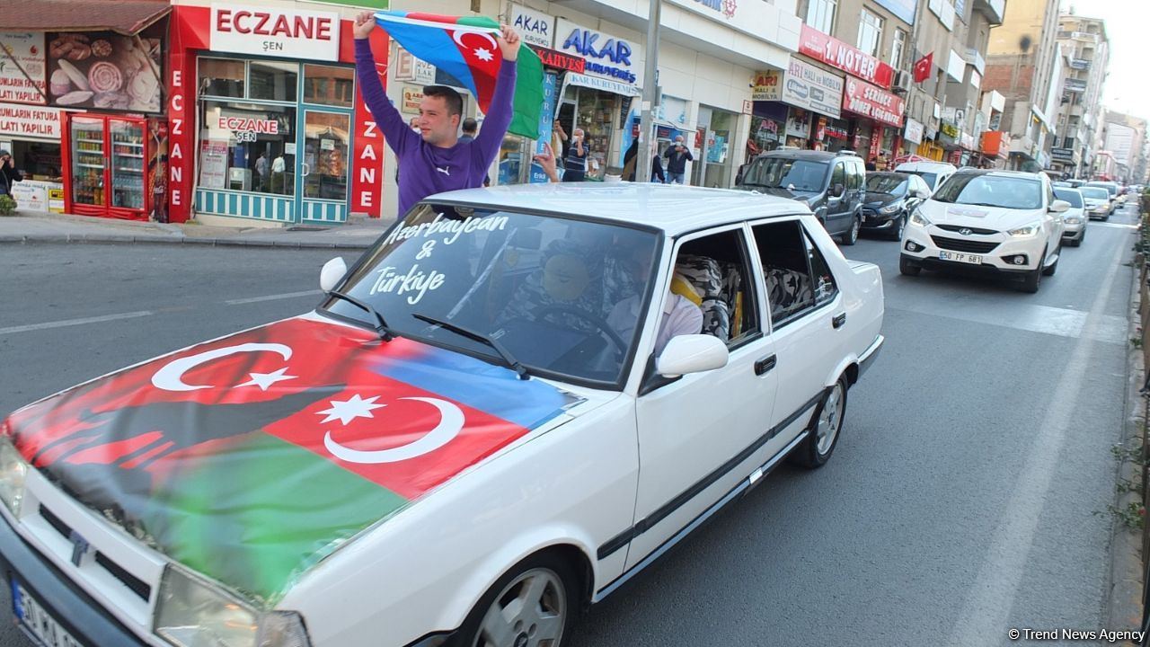 Rally held in Turkey in support of Azerbaijan (PHOTO)