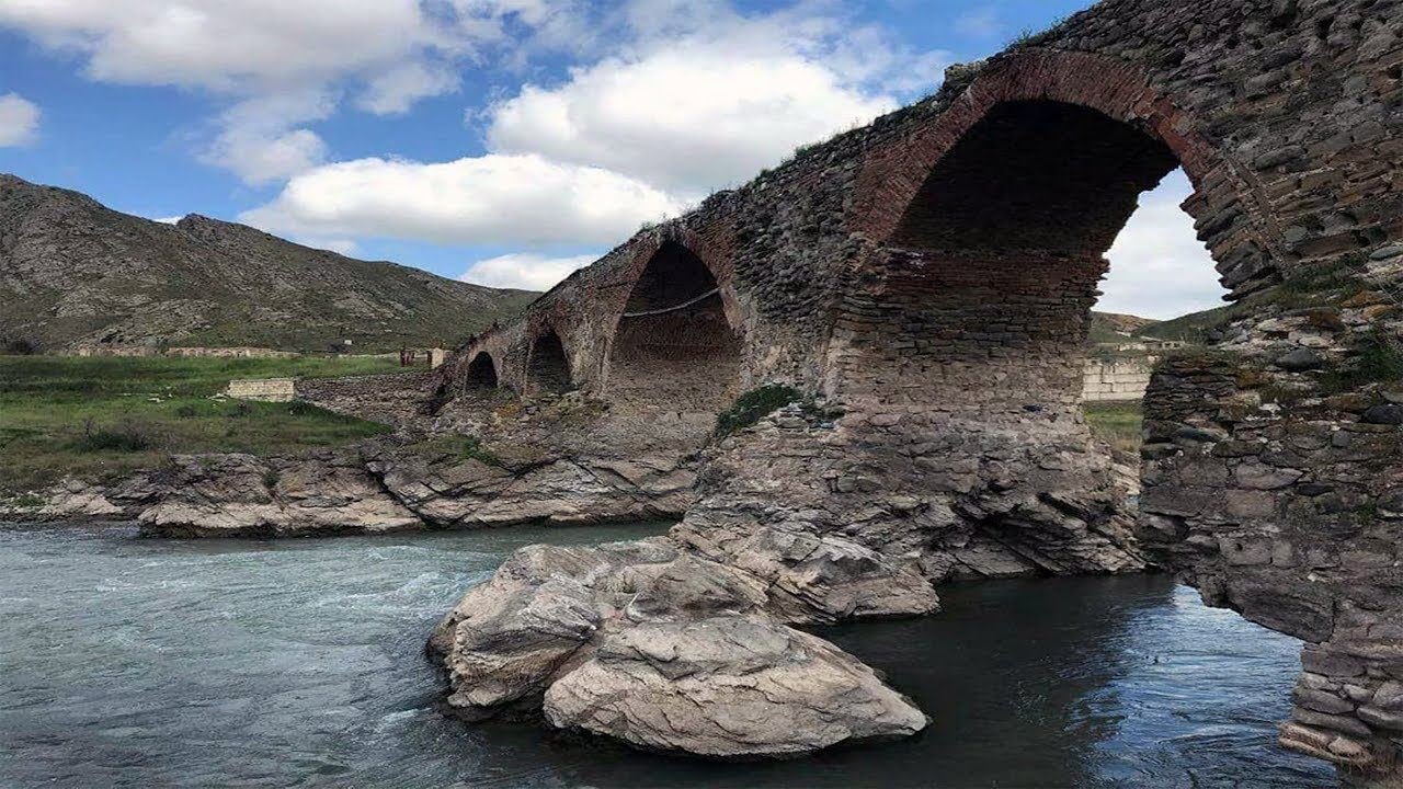 Construction at Khudaferin and Giz Galasi hydro-junctions nearing completion