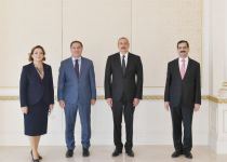 President Ilham Aliyev receives Turkish Chief Ombudsman (PHOTO)