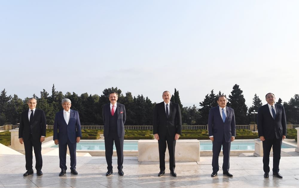 President Aliyev meets SecGen of Turkic Council, president of Turkish Union of Chambers and Commodity Exchanges, president of Kyrgyz Chamber of Commerce and Industry (PHOTO)