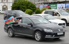 Victory joy in Baku, population celebrates liberation of Shusha with great enthusiasm (PHOTO/VIDEO)