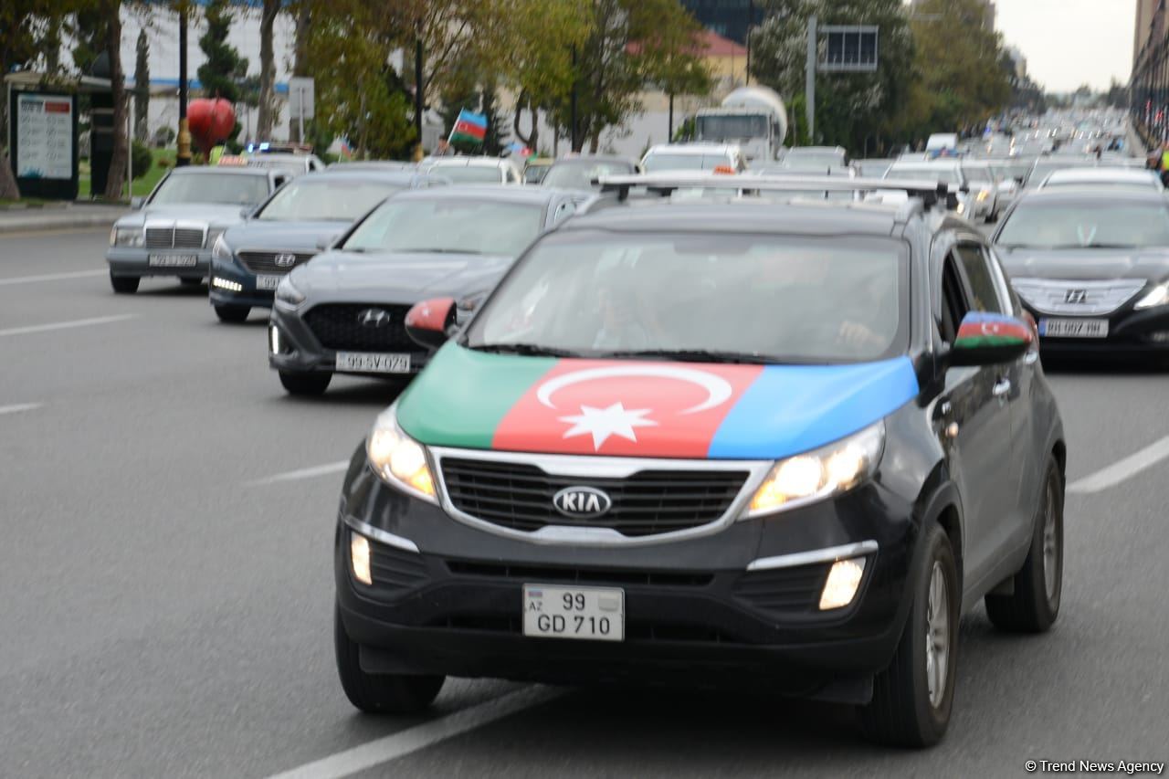 Victory joy in Baku, population celebrates liberation of Shusha with great enthusiasm (PHOTO/VIDEO)