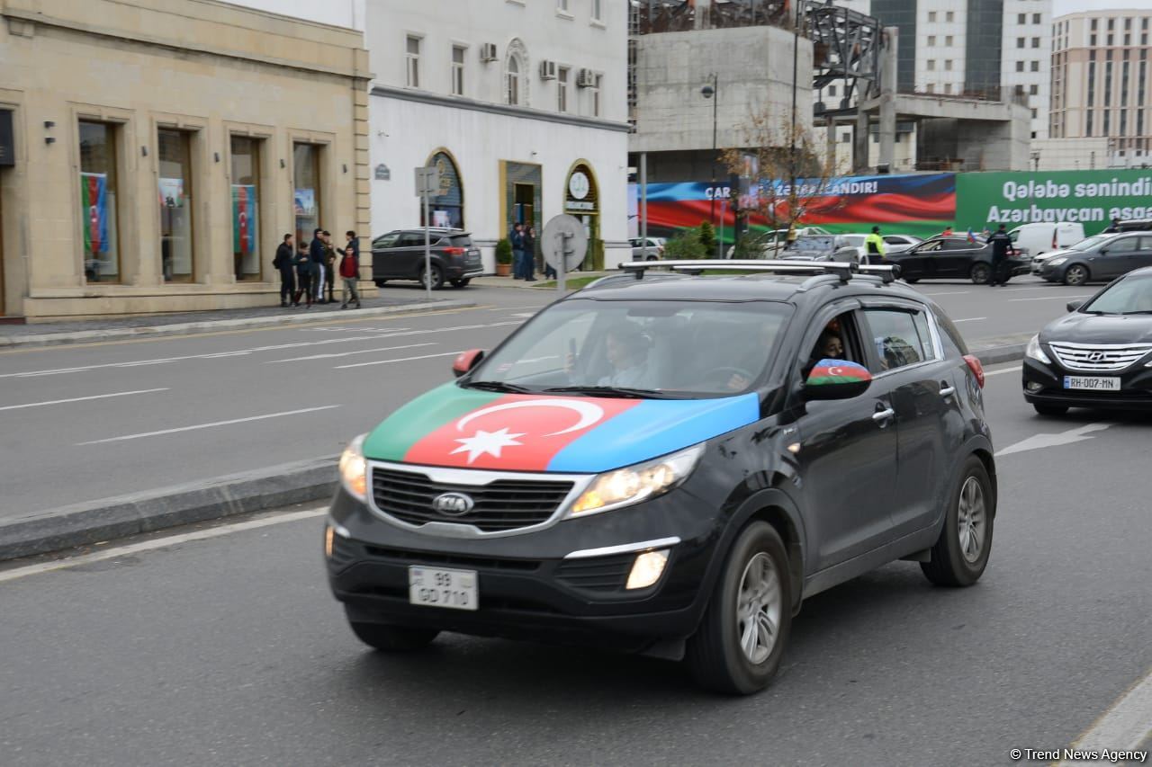 Victory joy in Baku, population celebrates liberation of Shusha with great enthusiasm (PHOTO/VIDEO)