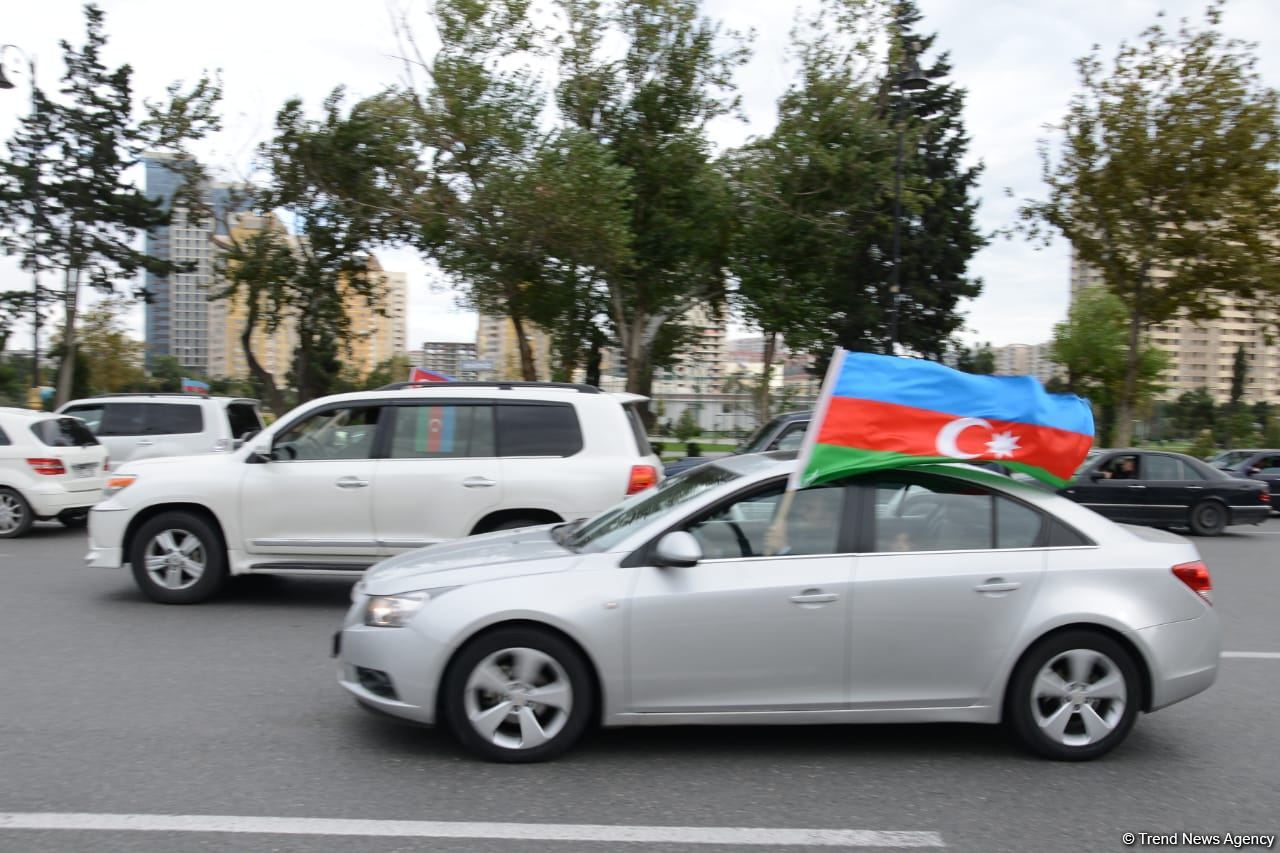 Victory joy in Baku, population celebrates liberation of Shusha with great enthusiasm (PHOTO/VIDEO)