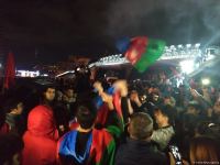 Baku residents celebrating victory in Karabakh war (PHOTO/VIDEO)