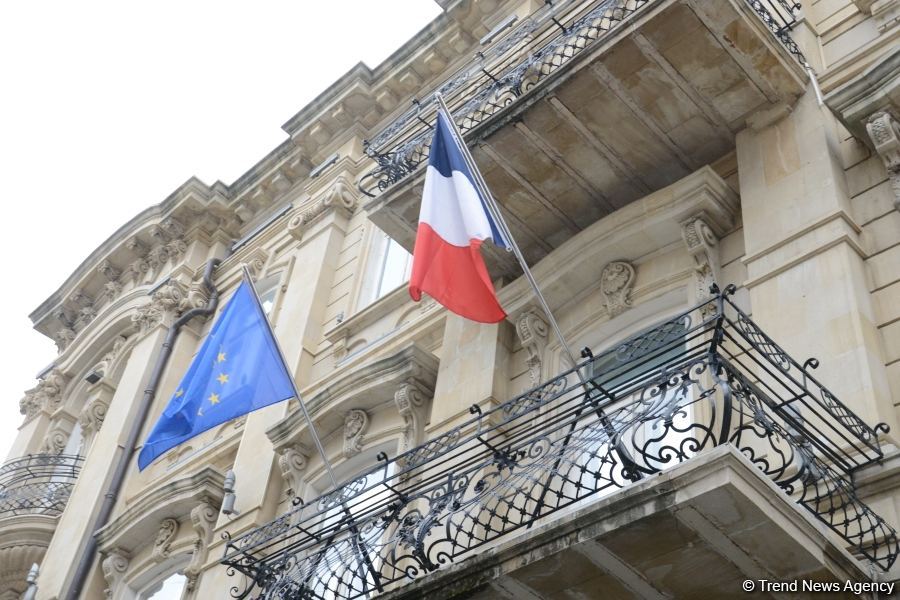 Civil organizations hold rally in front of French embassy in Baku (PHOTO)