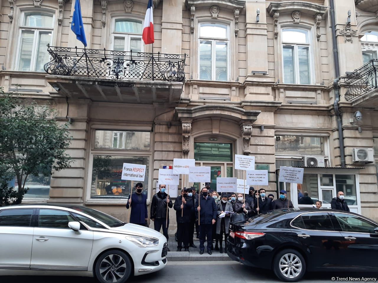 Civil organizations hold rally in front of French embassy in Baku (PHOTO)
