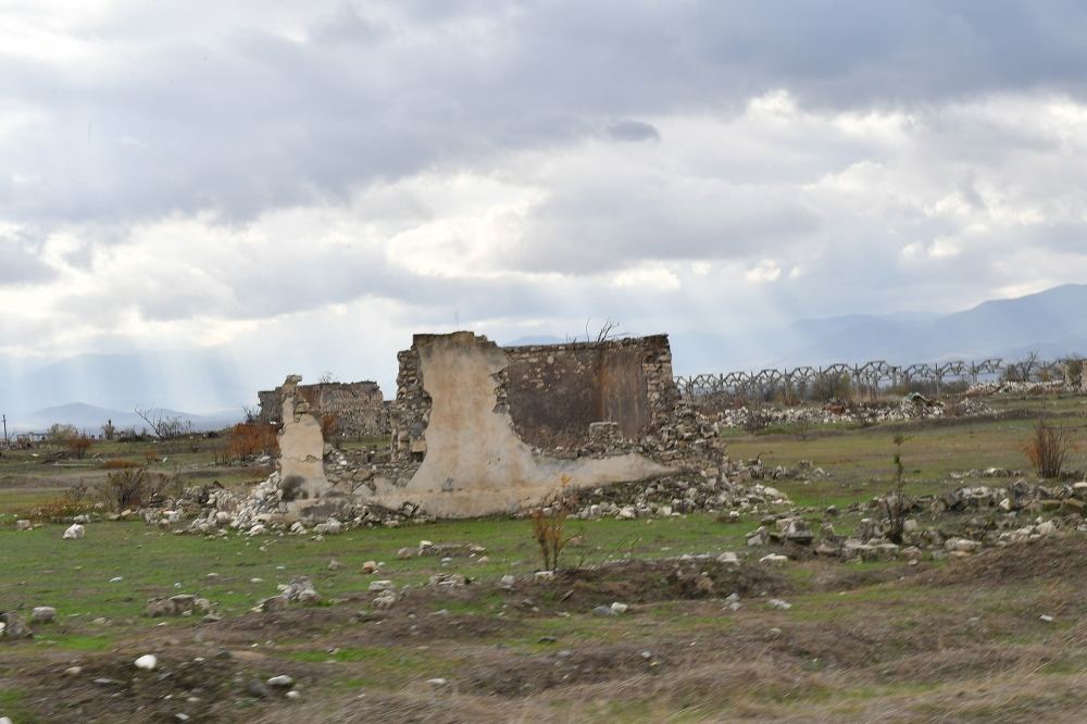 President Ilham Aliyev and first lady Mehriban Aliyeva visit liberated from occupation Aghdam city (PHOTO)