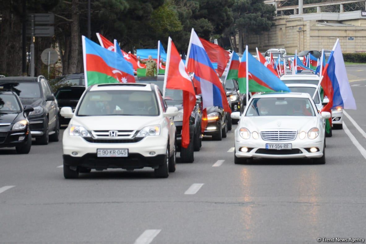 Baku residents hold rally celebrating Kalbajar's liberation (PHOTOS)