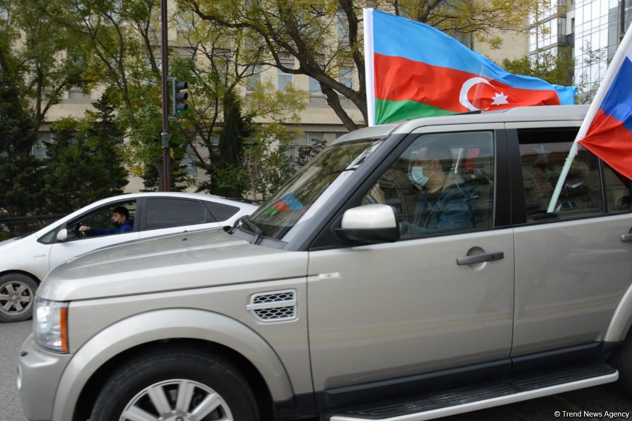 Baku residents hold rally celebrating Kalbajar's liberation (PHOTOS)