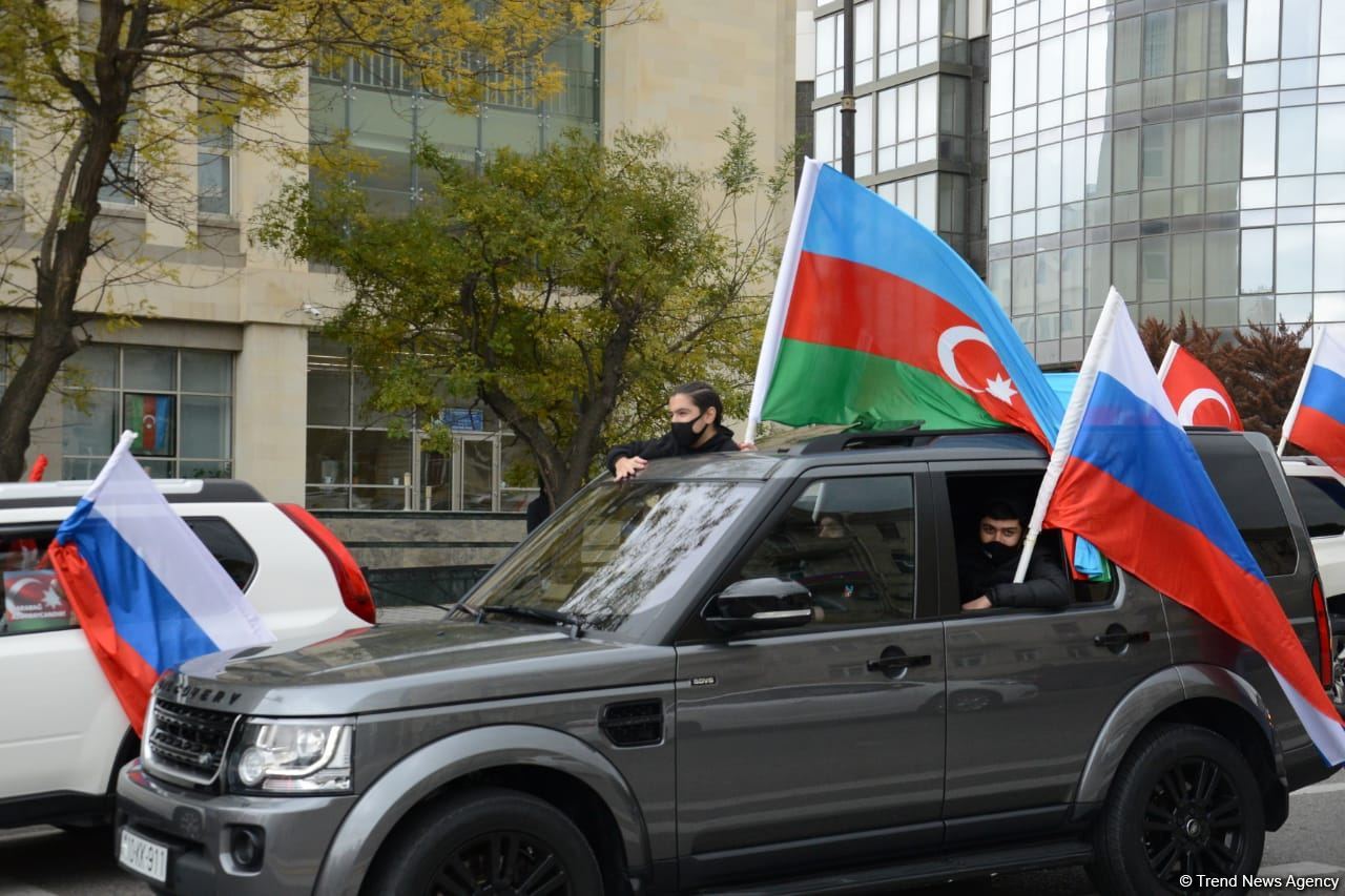 Baku residents hold rally celebrating Kalbajar's liberation (PHOTOS)