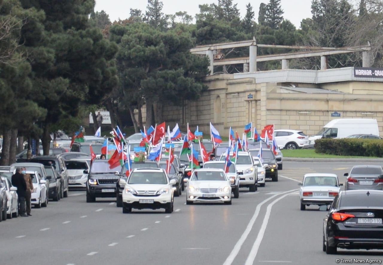 Baku residents hold rally celebrating Kalbajar's liberation (PHOTOS)