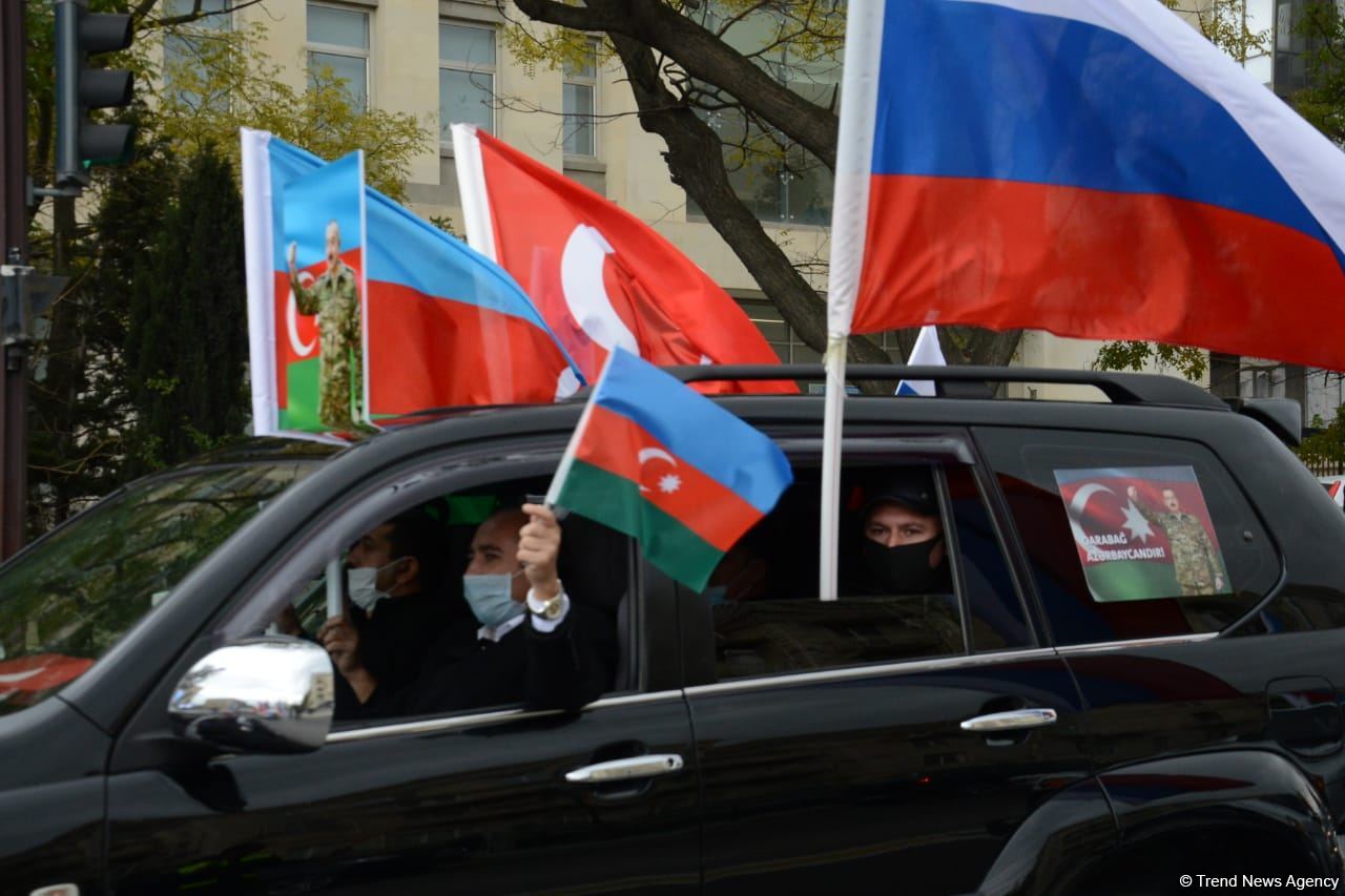 Baku residents hold rally celebrating Kalbajar's liberation (PHOTOS)