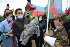 Lachin residents visit Alley of Martyrs in Azerbaijan’s Baku (PHOTO)