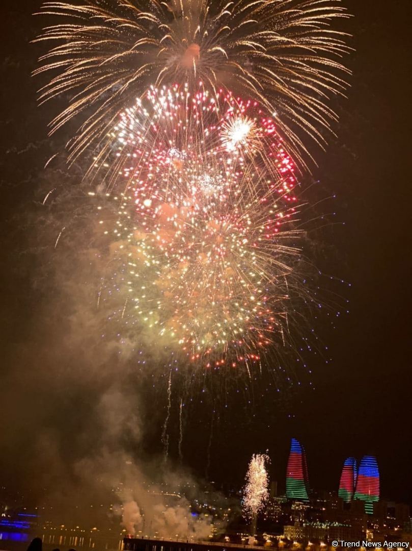 Azerbaijan holds salute in honor of Victory Parade (PHOTO)