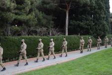 Azerbaijani public honoring memory of great leader Heydar Aliyev (PHOTOS)