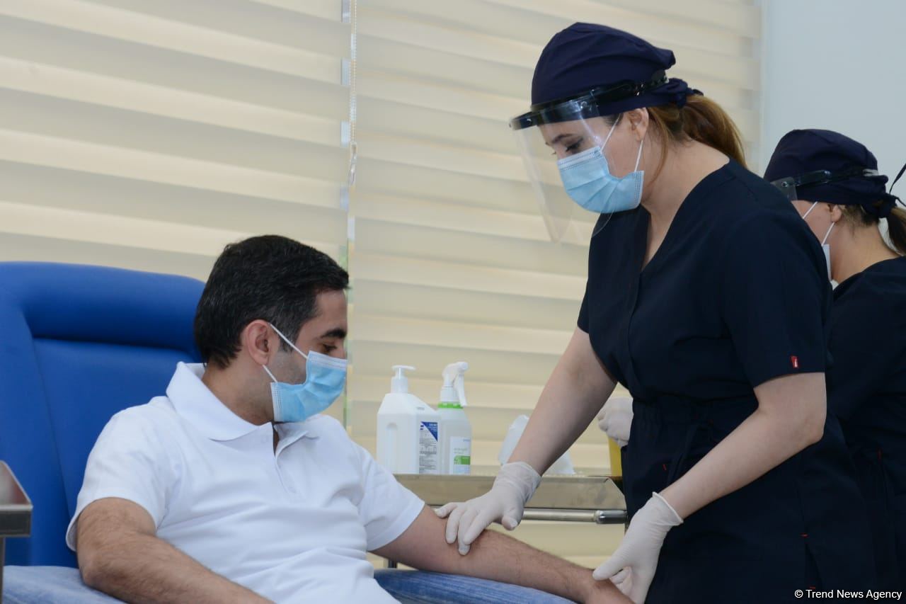 Azerbaijan's Health Minister, Head of TABIB vaccinated from COVID-19 (PHOTOS)