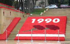 Azerbaijani people honoring memory of 20 January tragedy victims (PHOTOS)