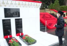 Azerbaijani people honoring memory of 20 January tragedy victims (PHOTOS)