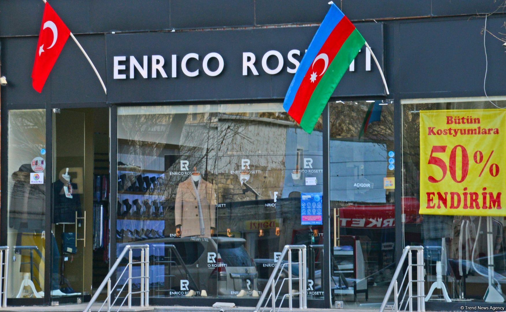 Trade facilities, hairdressers, and beauty salons resume activity in Azerbaijan (PHOTO)