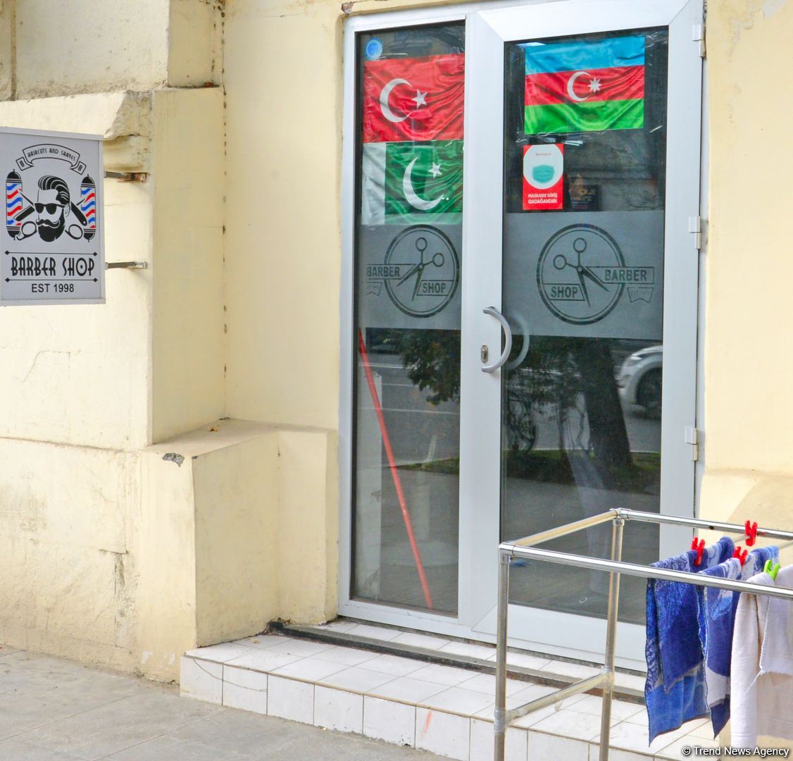 Trade facilities, hairdressers, and beauty salons resume activity in Azerbaijan (PHOTO)